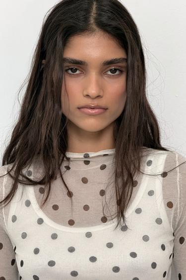 TOP EN MAILLE SEMI-TRANSPARENTE À POIS - Blanc / Noir de Zara - Image 2