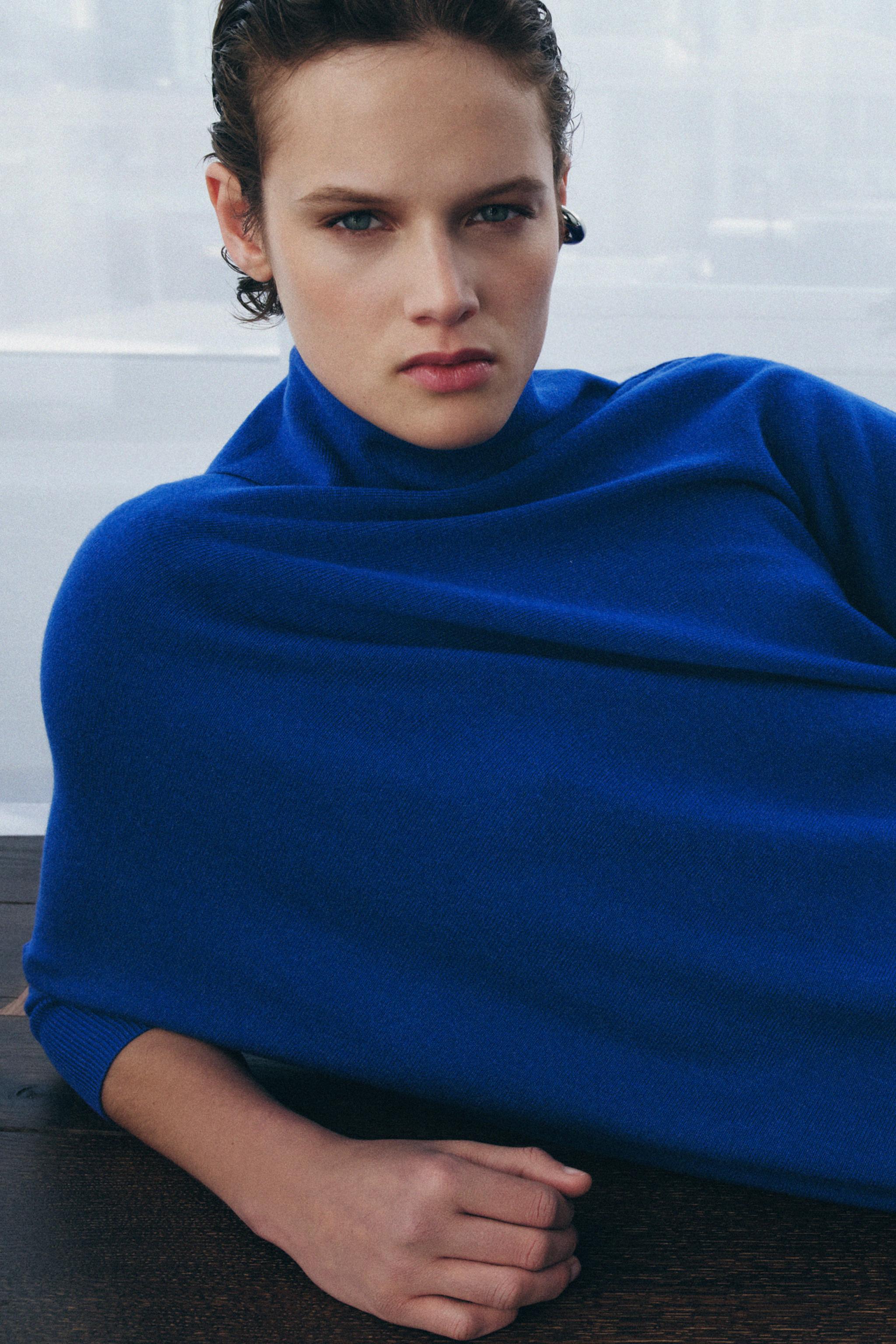 LONG BATWING SLEEVE KNIT JUMPER — Bluish
