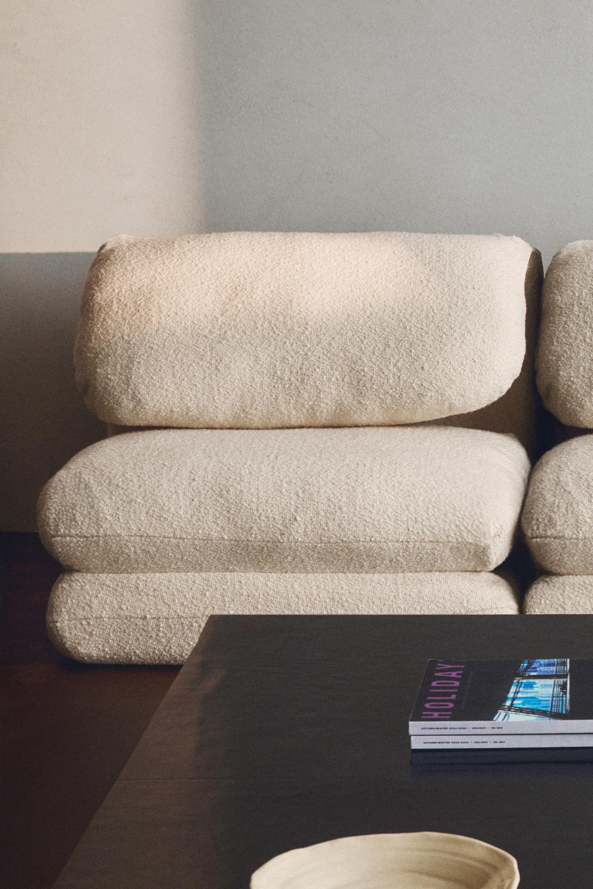 BOUCLÉ FOLDING ARMCHAIR