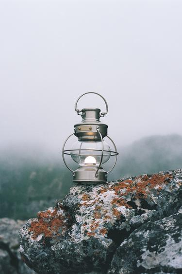ALUMINIUM CAMPING LIGHT - P by Zara
