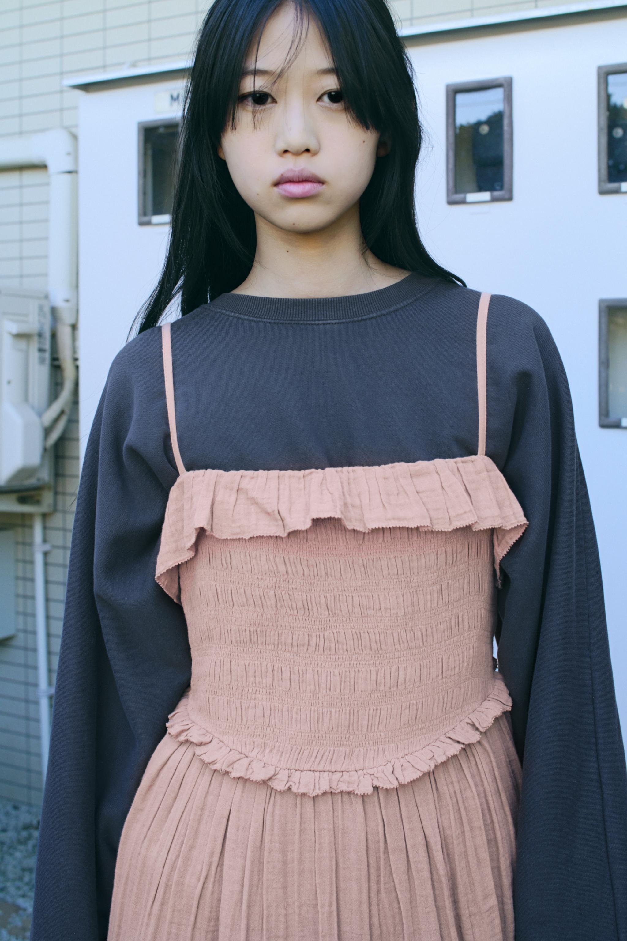 【ZARA】フリル付きミディワンピース 0881/341/621 ZARA】フリル付きミディワンピース 0881/341/621 (ZARA