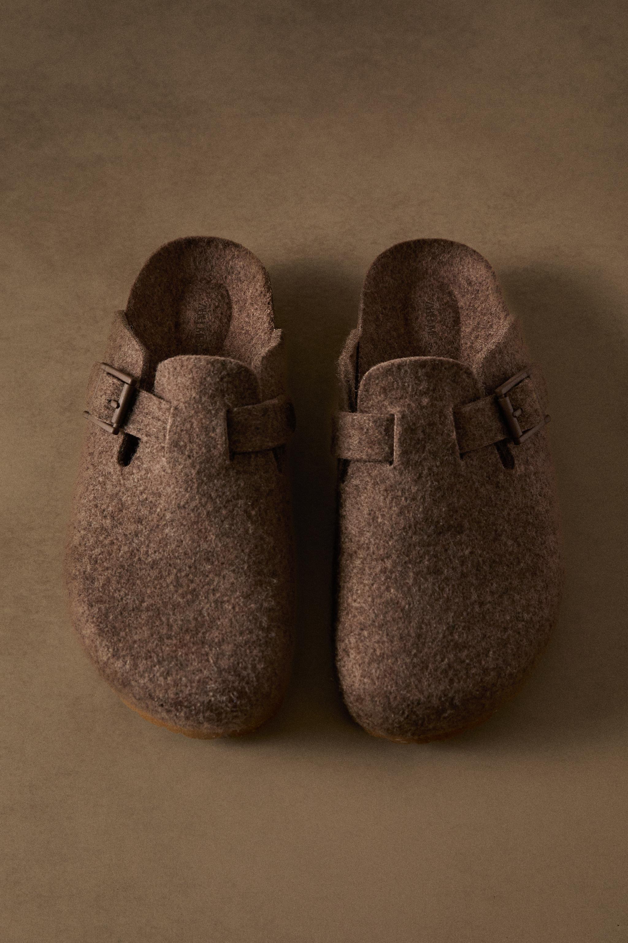 BUCKLED FELT MULE CLOG SLIPPERS