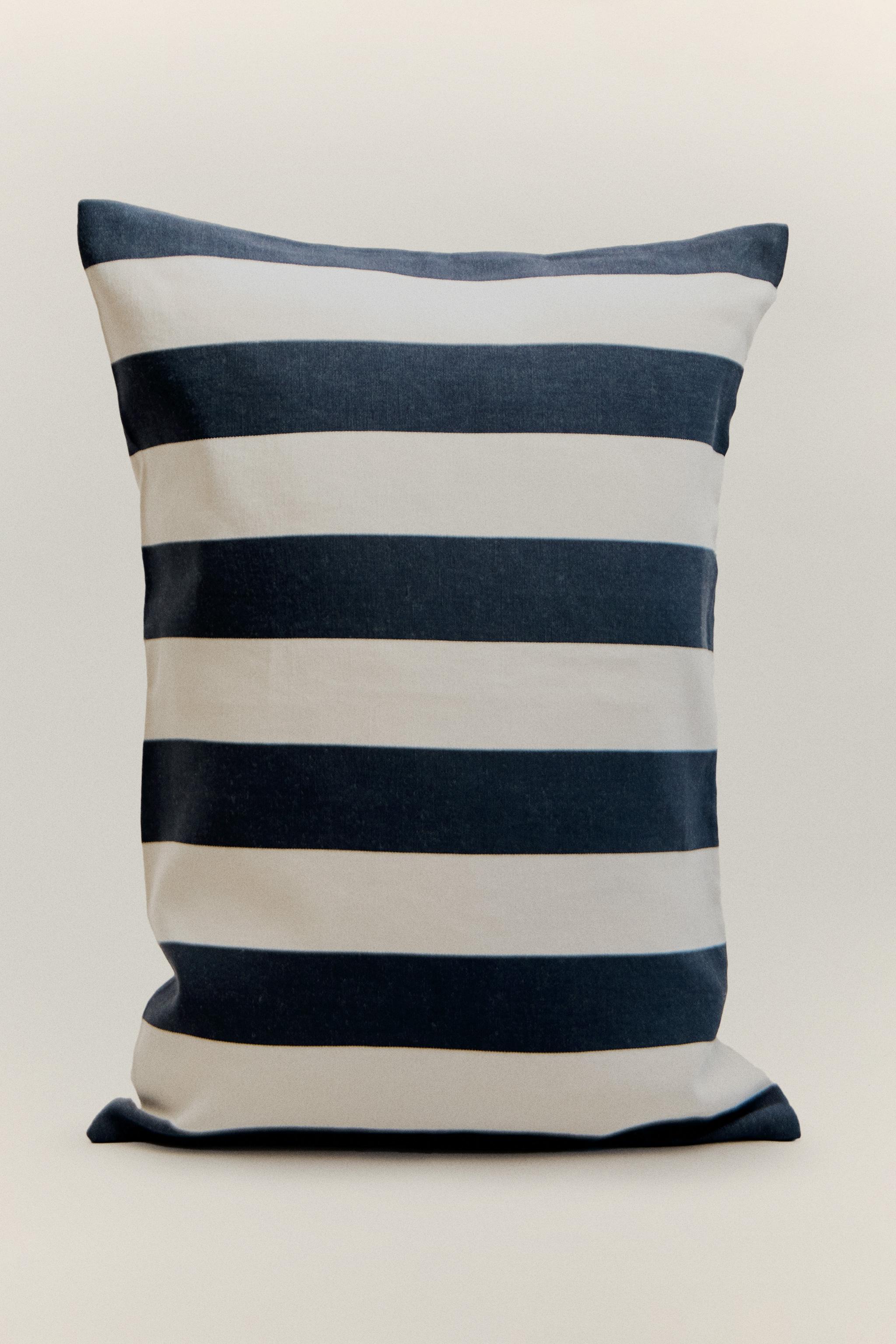 WIDE STRIPE THROW PILLOW COVER