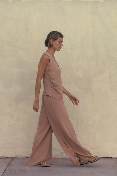 PANTALON FLUIDE À PINCES - Marron de Zara - Image 1