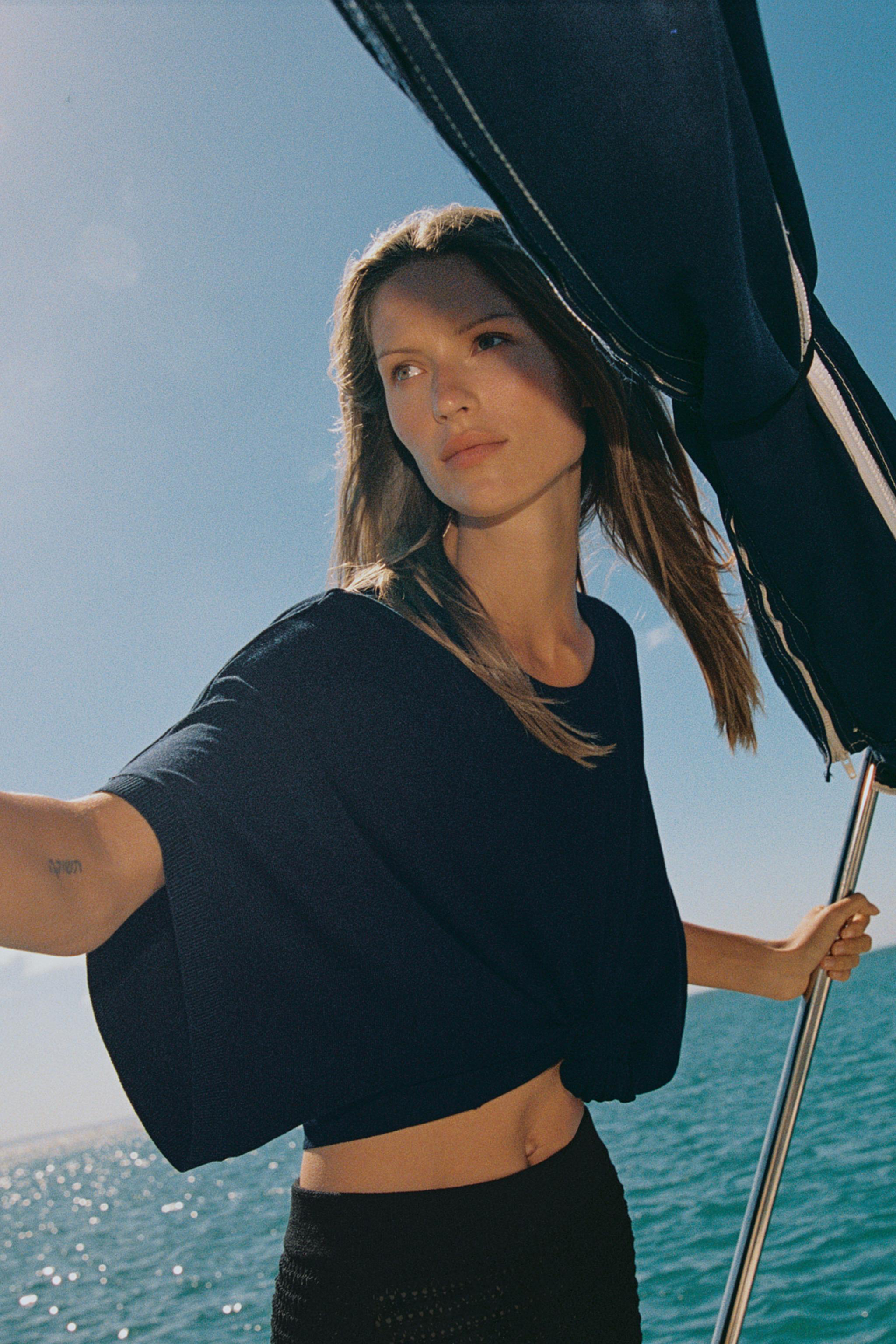 WIDE SLEEVE KNIT TOP — Navy blue