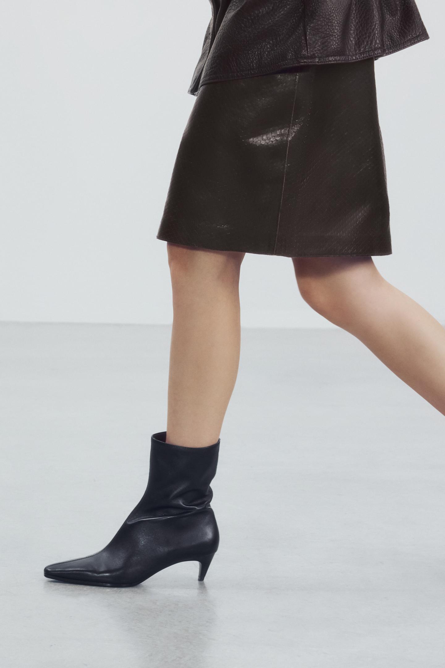 Женские ботинки Zara Leather Kitten Ankle, цвет: Чёрный — фото 2