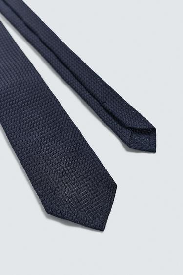 CRAVATE STRUCTURÉE 100% SOIE AARON LEVINE X ZARA - Bleu marine de Zara - Image 4