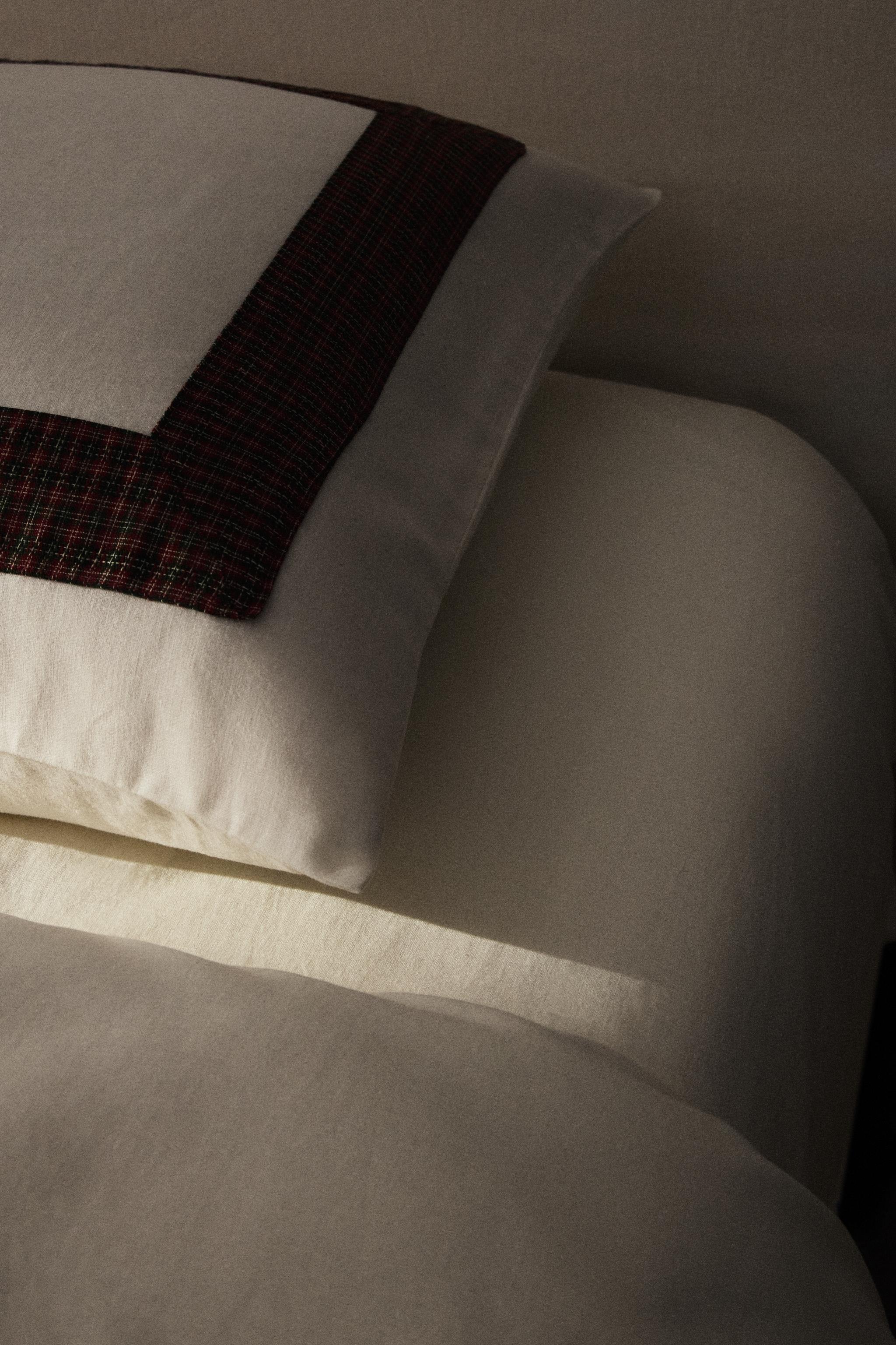 WASHED COTTON AND LINEN FITTED SHEET | 11.8" THICK, FOR CHRISTMAS