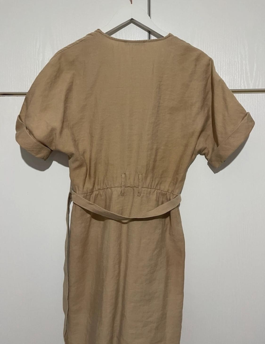 BUTTON-UP DRESS WITH POCKETS - Image 2