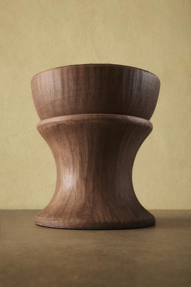ELEVATED TERRACOTTA PLANTER - Beige by Zara