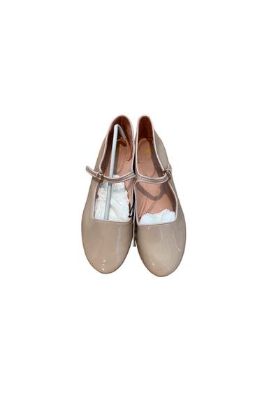 NWT ZARA PATENT EFFECT FAUX LEATHER MARY JANES BEIGE