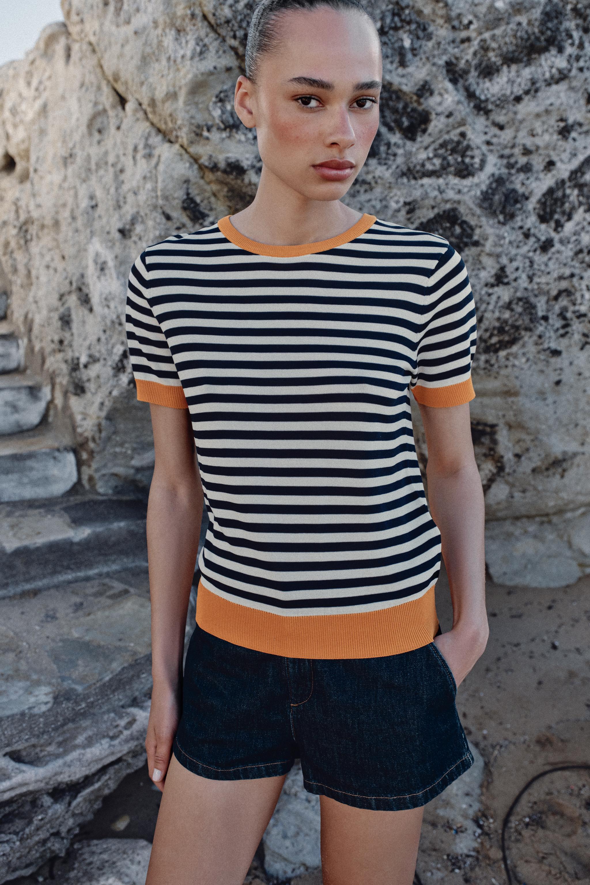 STRIPED KNIT TOP