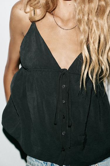 TOP I FLYDENDE STOF MED STROPPER - Sort fra Zara