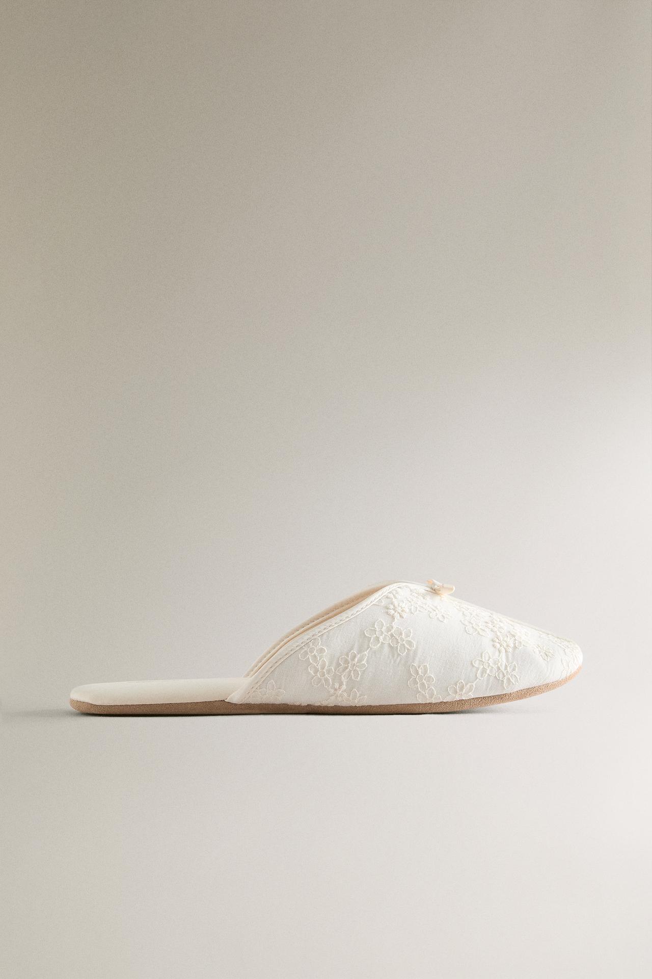FLORAL SLIPPERS WITH BOW DETAIL AND LEATHER SOLE
