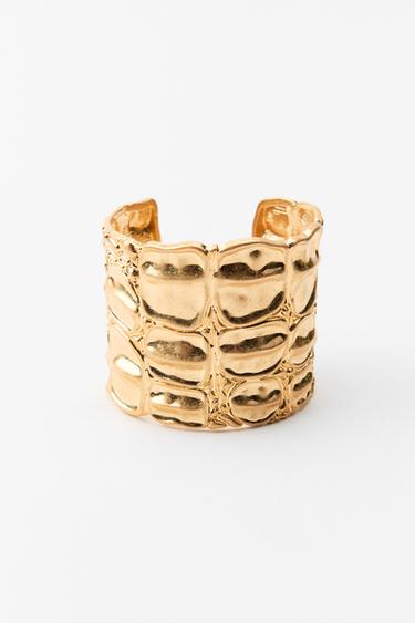TEXTURED ARMBAND - Golden by Zara