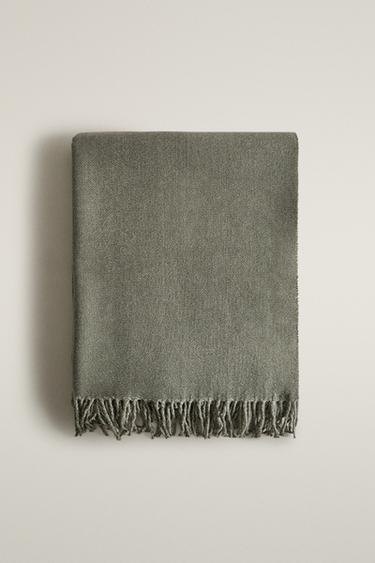 SOFT FRINGED BLANKET - Blue / Grey by Zara