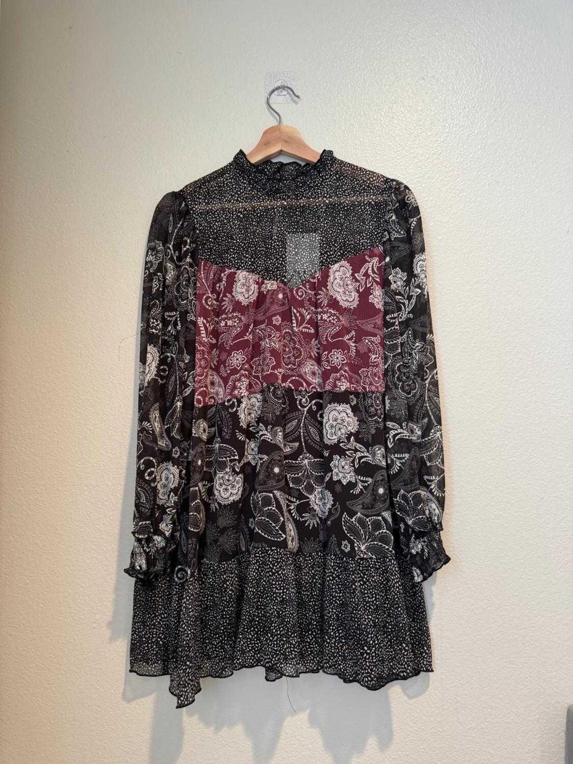 SHORT PATCHWORK PRINT DRESS