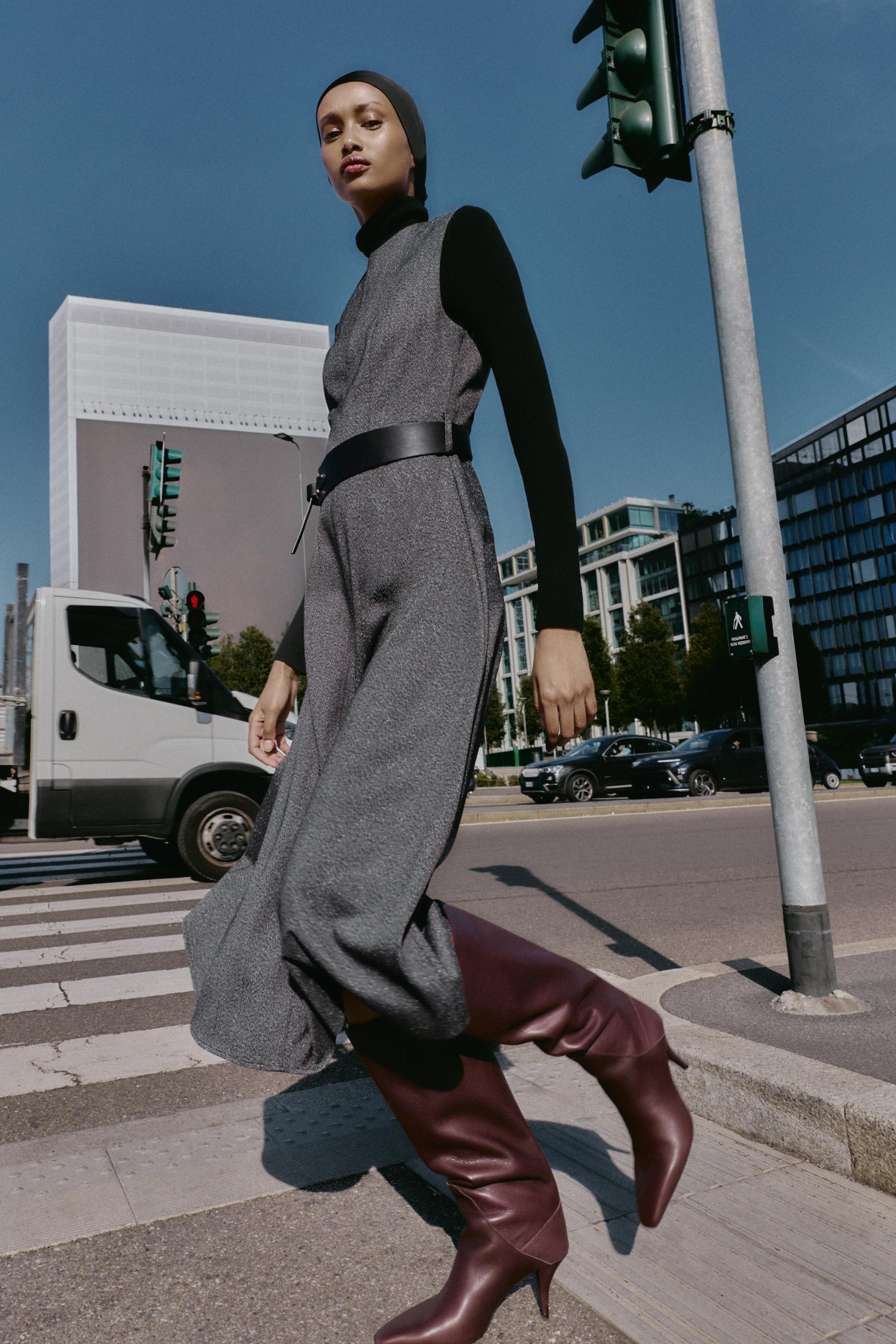 【新品未使用】スカーフ付きショート丈ワンピース　ZARA スカーフ サテンショート丈ワンピース - オフホワイト | ZARA