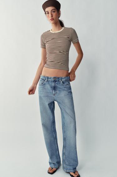 CAMISETA MINIMALISTA DE MANGA CORTA