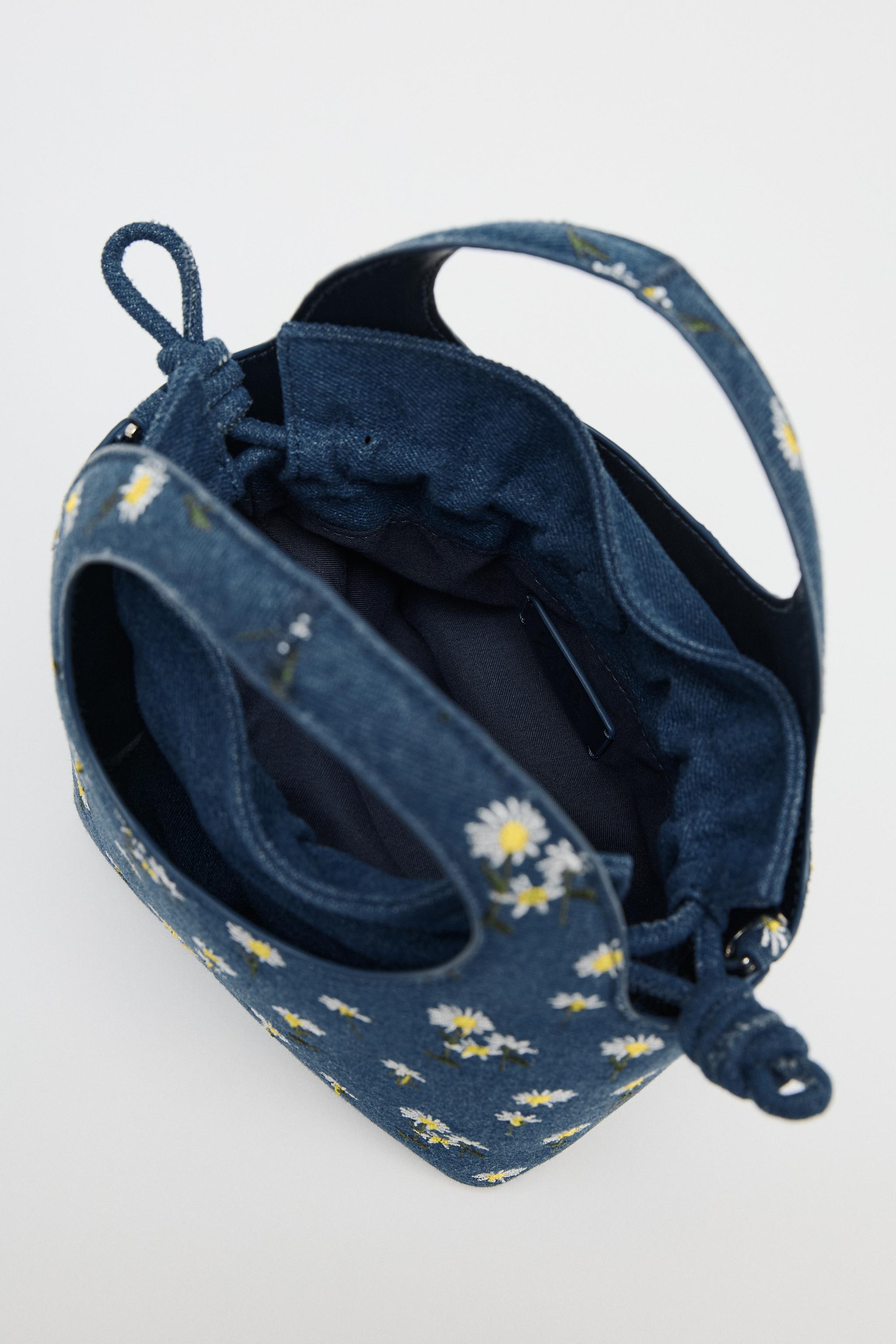 国内発送★ZARA★デニム デイジー バケットバッグ ZARAの「お花畑みたいな2WAYバッグ」が天才的なかわいさ！巾着
