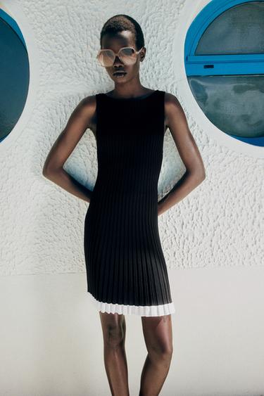 SHORT RIBBED KNIT DRESS - Black by Zara