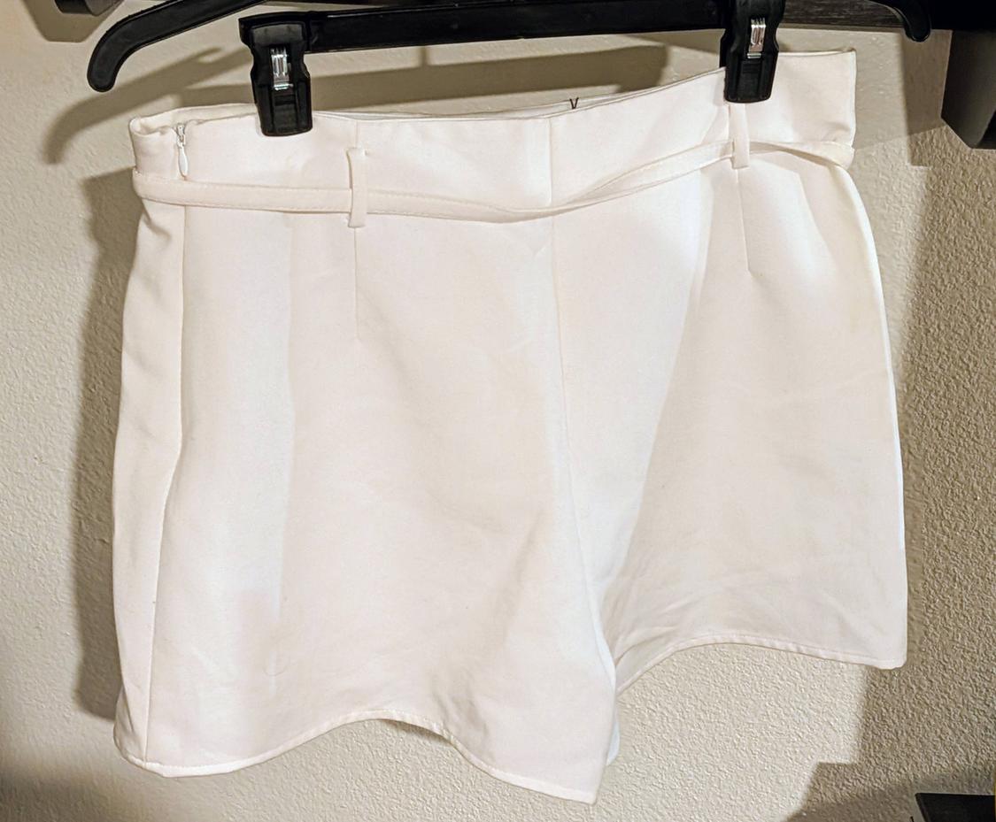 BELTED BOW SKORT - Image 3