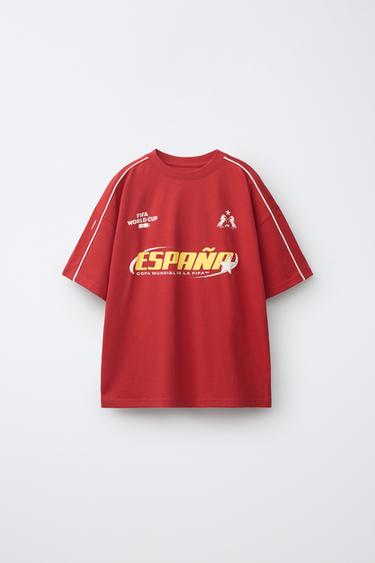 Zaras T-SHIRT TRYCK SPANIEN FIFA WORLD CUP ™ 2026 - Röd