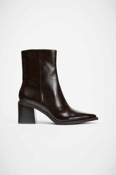 BOTÍN TACÓN ANCHO - Marrón de Zara