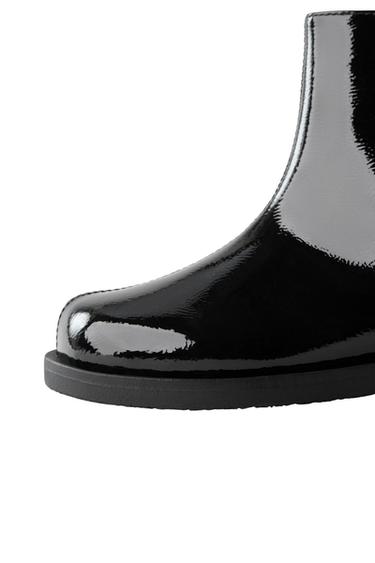 PATENT-FINISH BOOTS - Black by Zara