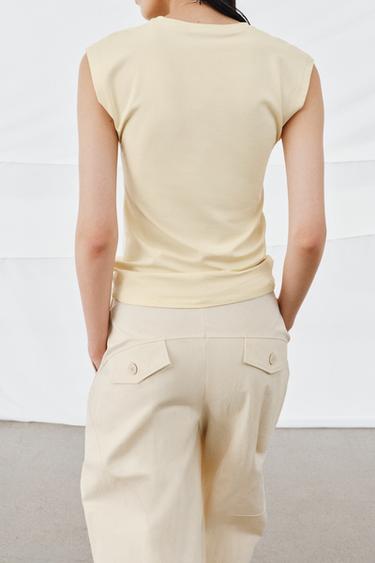 T-SHIRT EN COTON - Jaune pastel de Zara - Image 2