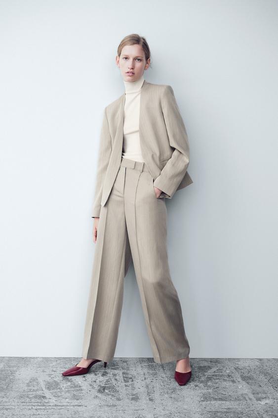 FITTED COLLARLESS BLAZER - Brown / Taupe de Zara - Imagen 0