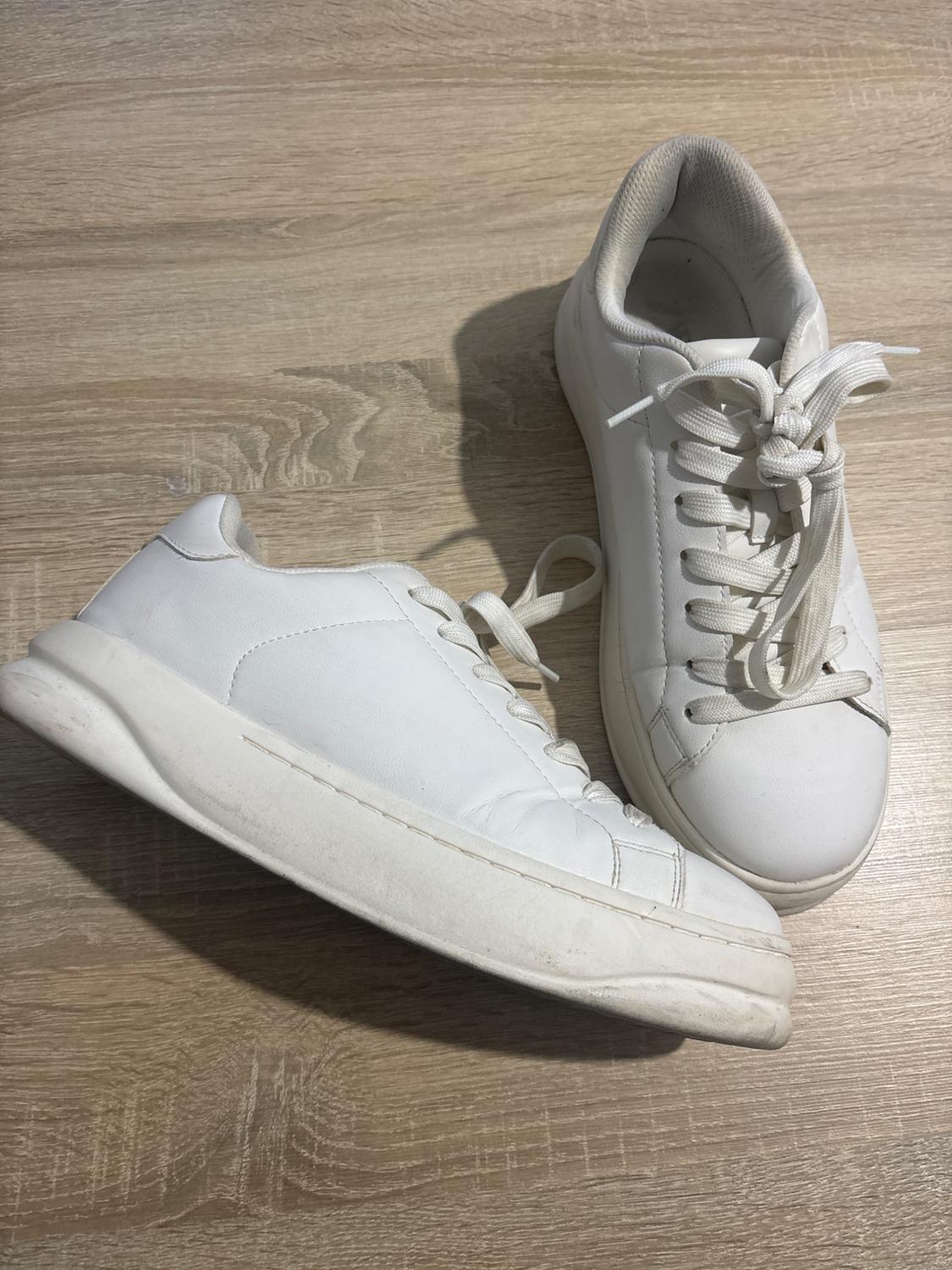 ZAPATILLAS BLANCAS - Image 2