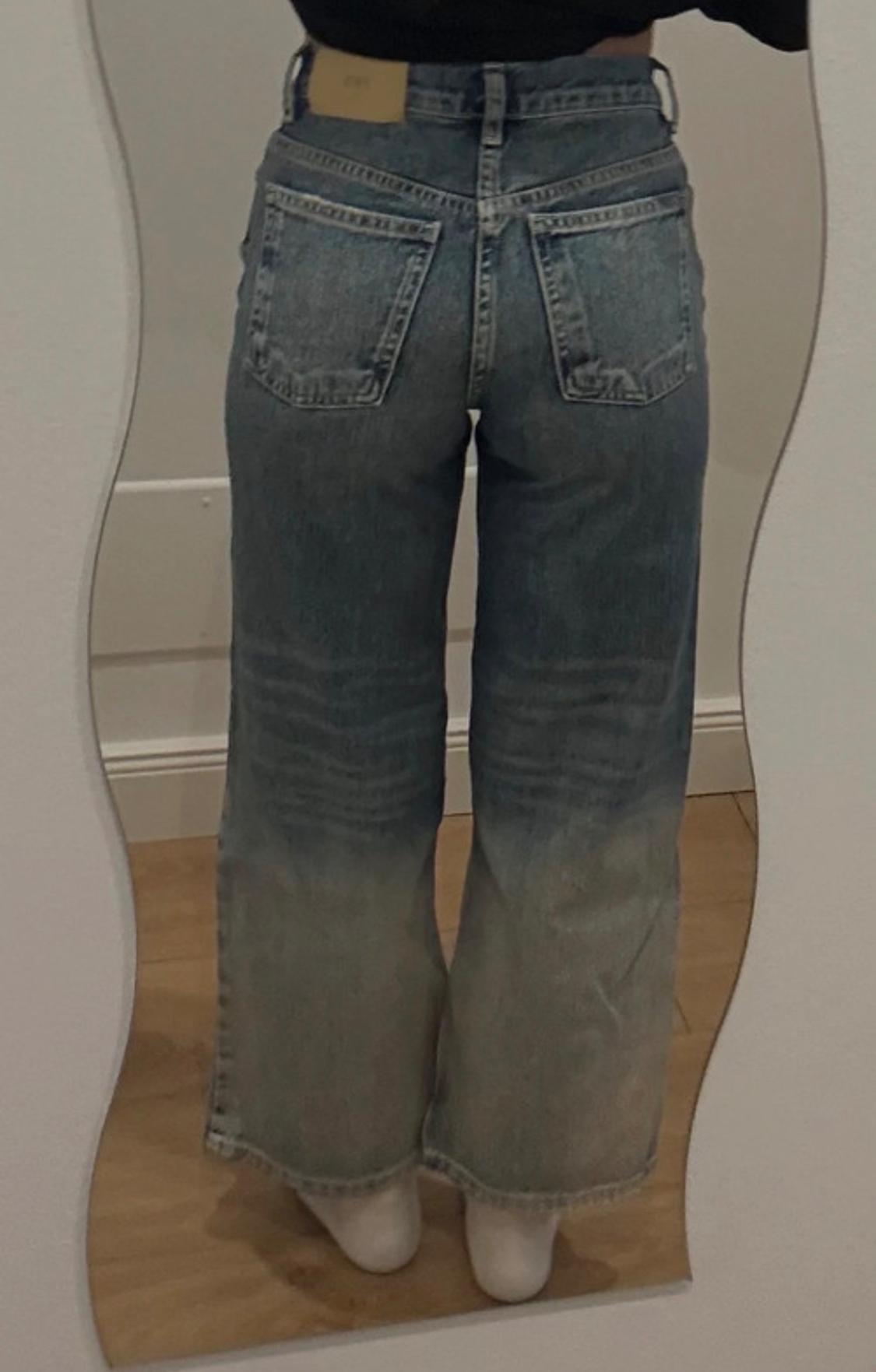 JEANS - Image 2