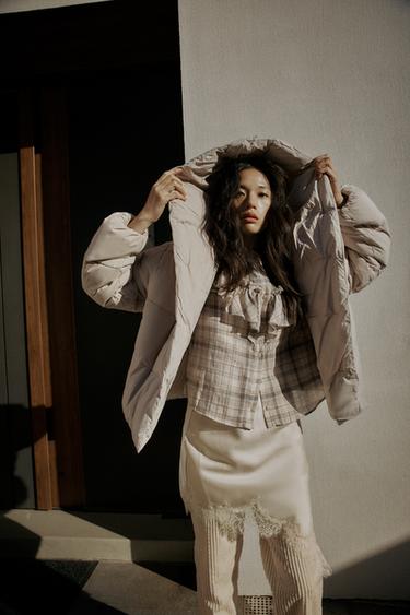 撥水加工フード付きパフアノラックベージュZaraの撥水加工フード付きパフアノラック - ベージュ 