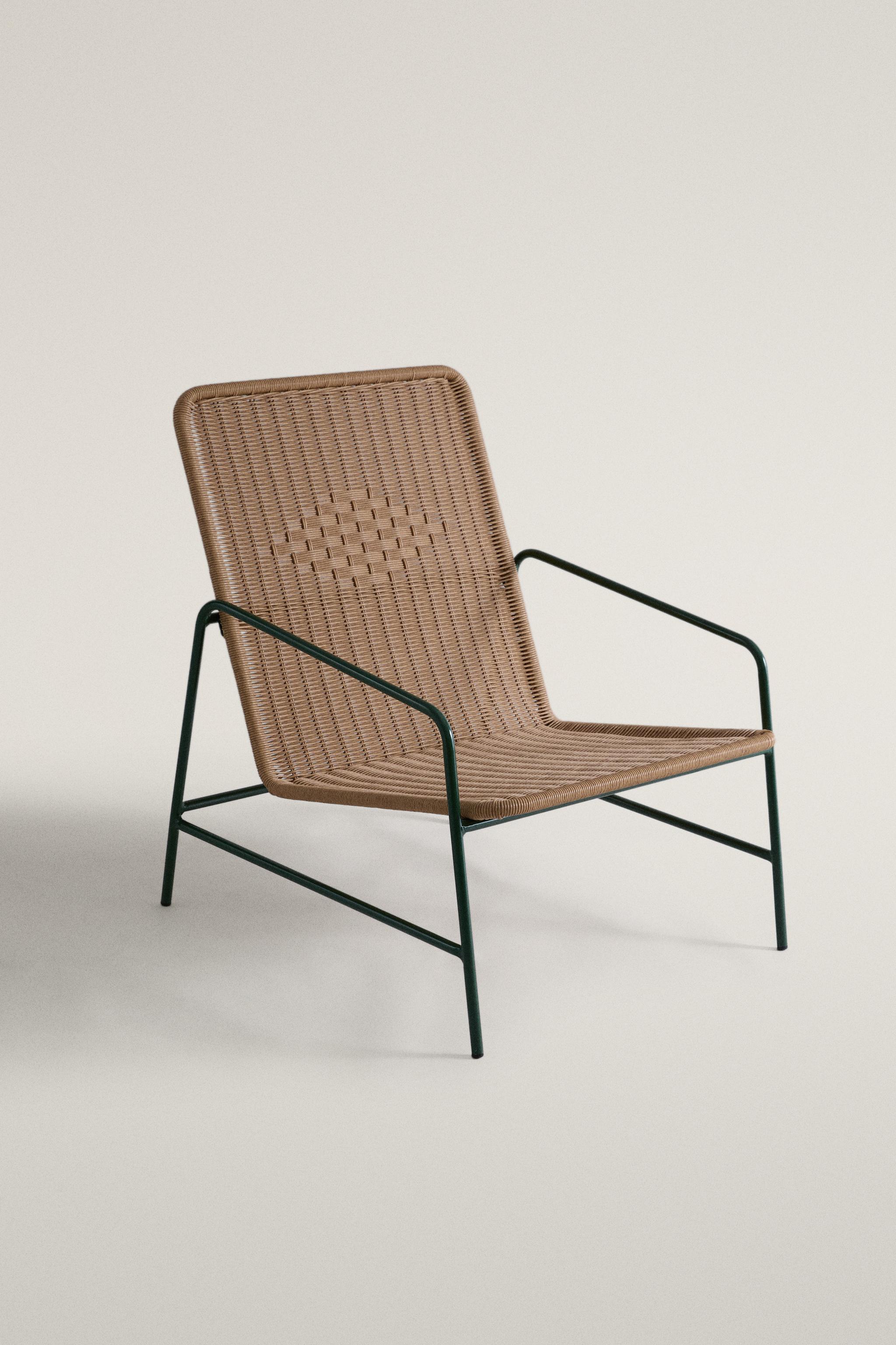 OUTDOOR BRAIDED CHAIR WITH GEOMETRIC DETAIL