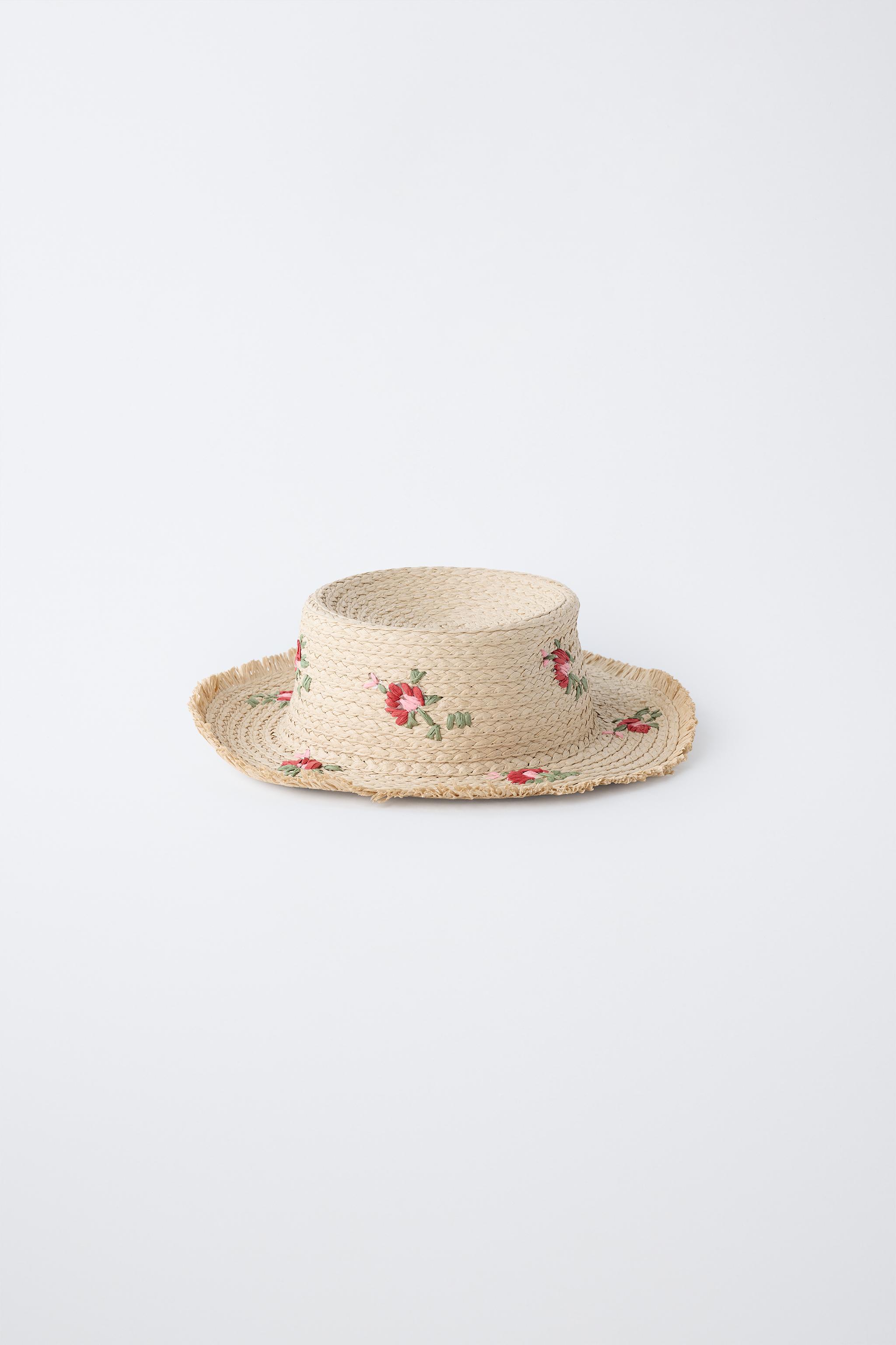 STRAW HAT WITH EMBROIDERED FLOWERS
