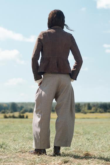 VESTE AJUSTÉE EN CUIR DAIM ÉDITION LIMITÉE - Chocolat de Zara - Image 1
