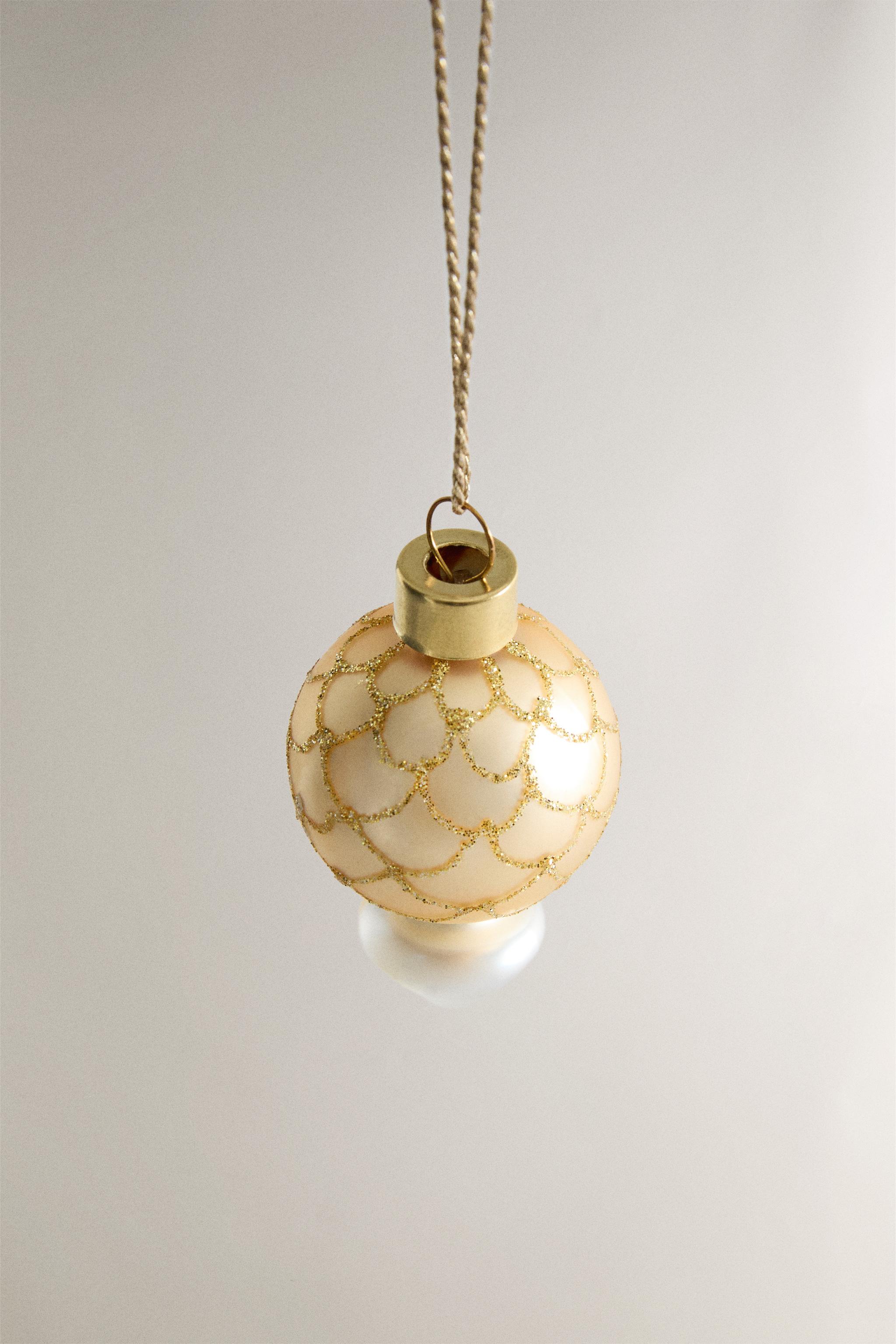 MINI BALL CHRISTMAS TREE ORNAMENT