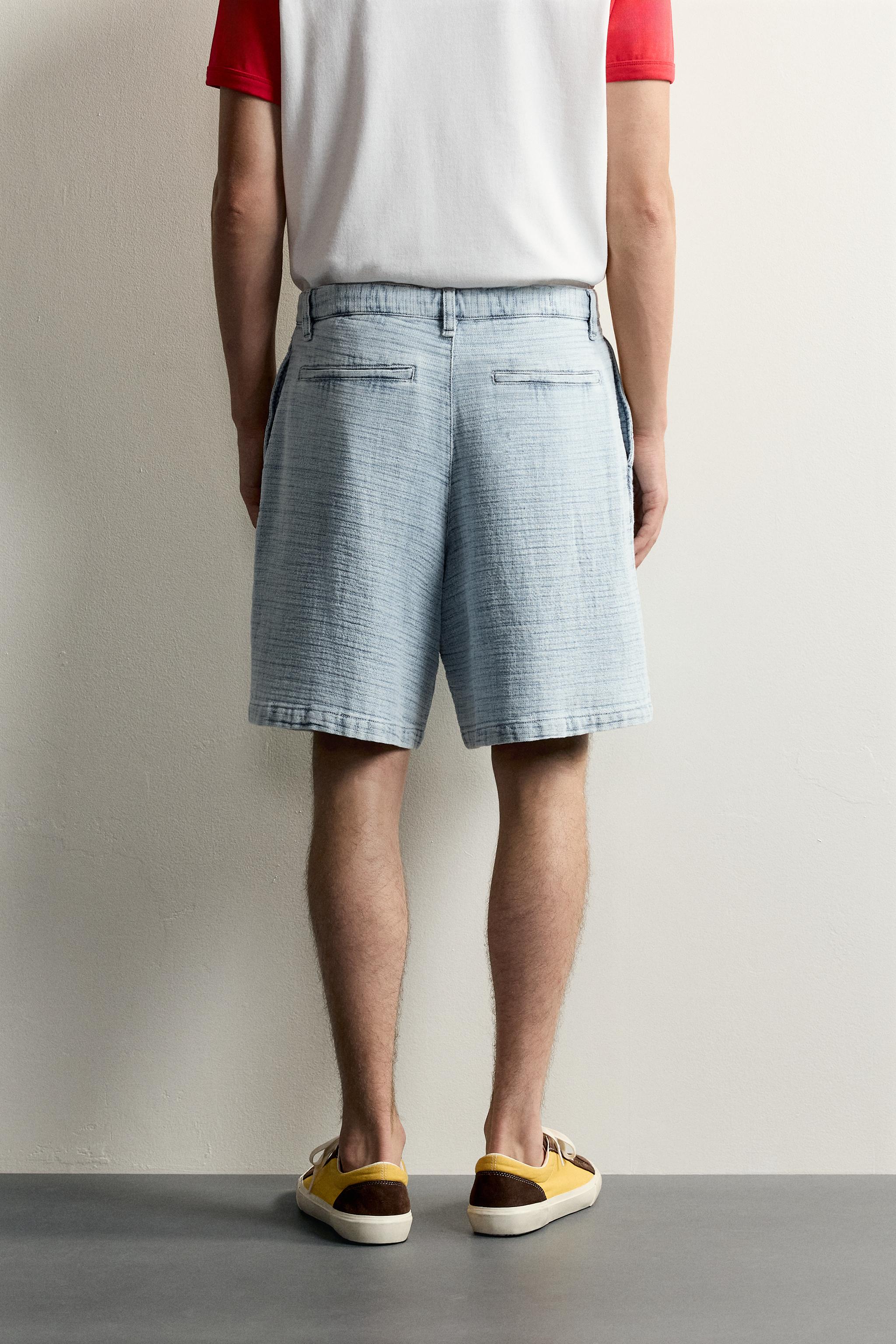 SOFT STRUCTURED PLEATED BERMUDA SHORTS