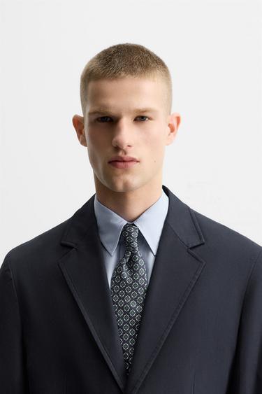 KRAWATTE AUS 100 % SEIDE MIT GEOMETRISCHEM MUSTER - Marineblau von Zara - Bild 0