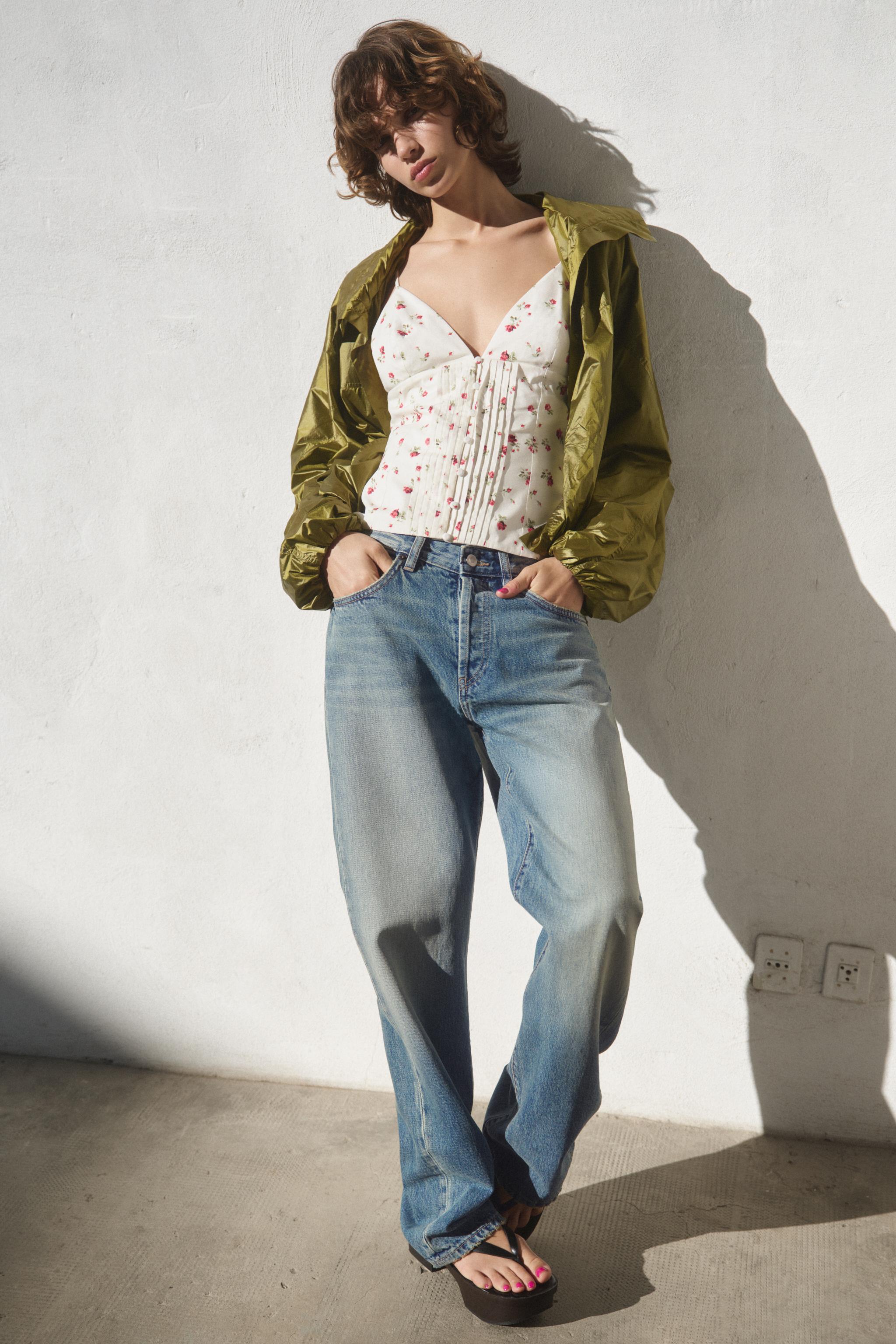 PLEATED STRAP TOP — Ecru / Red