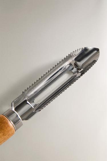 KITCHEN PEELER WITH WOODEN HANDLE - Brown by Zara - Image 2