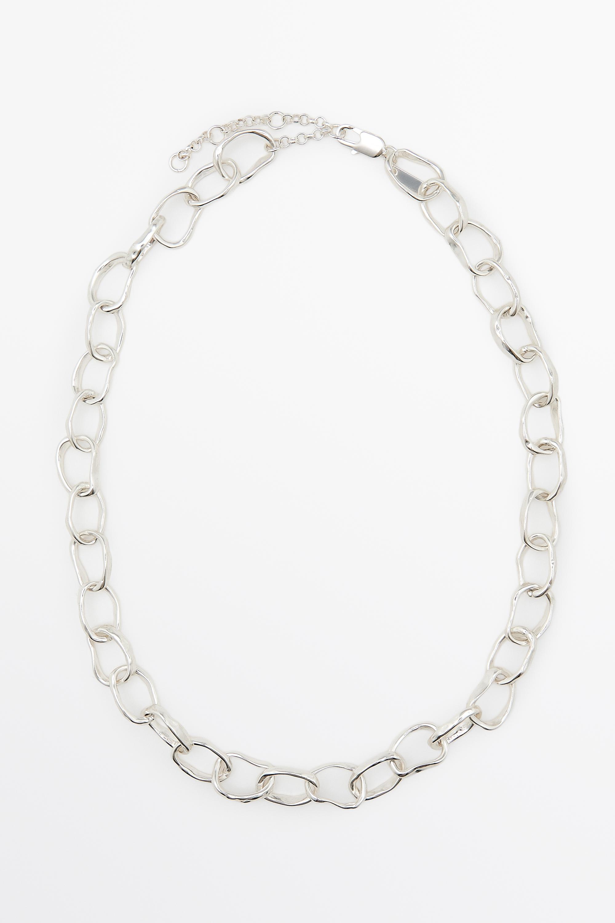 Fluid link necklace