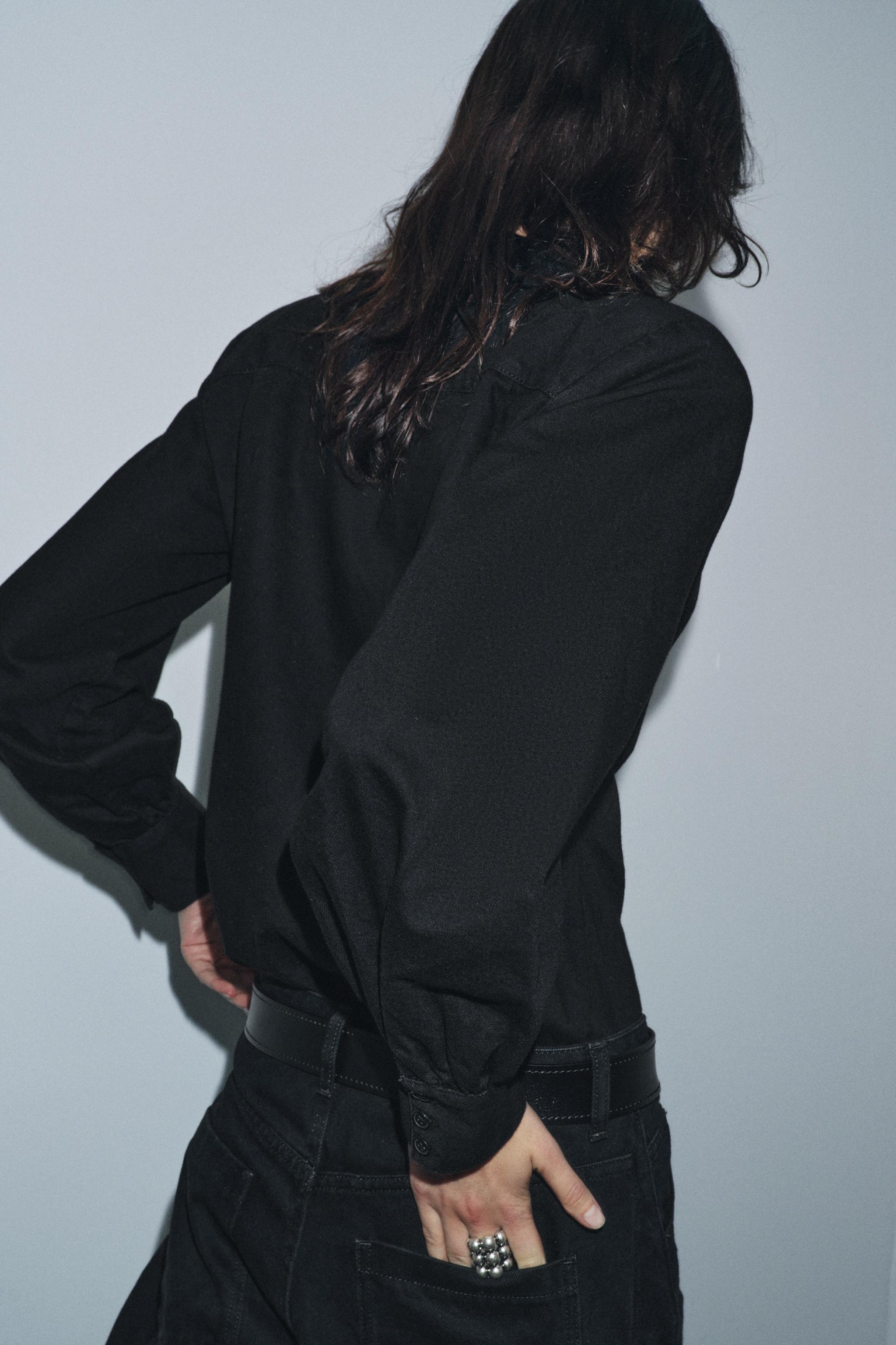 ZW COLLECTION SHOULDER PAD DENIM SHIRT