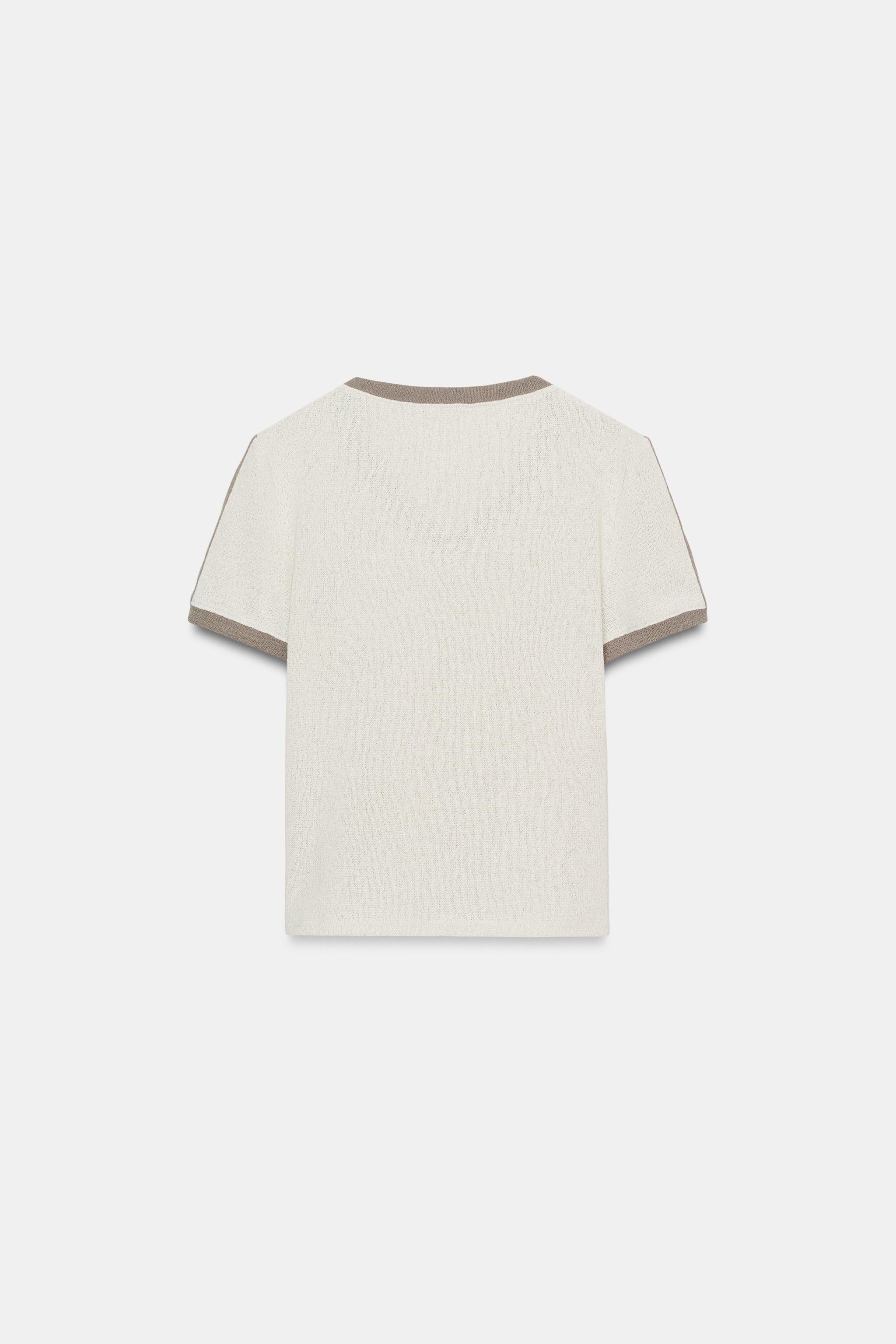 T-SHIRT RUSTIQUE EN CONTRASTE