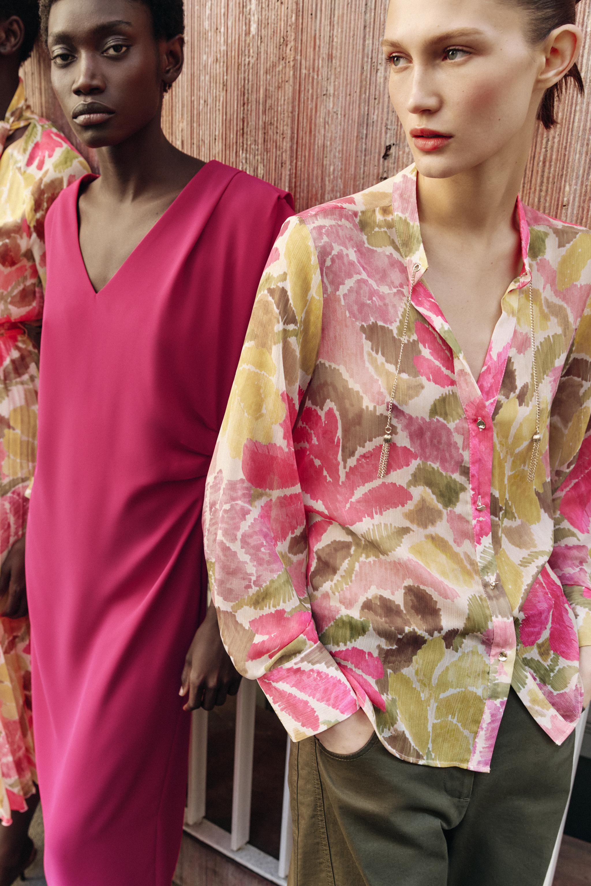BEADED FLORAL PRINT BLOUSE
