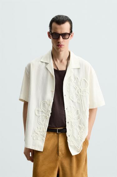 CAMISA RELAXED FIT RELIEVE - Blanco roto de Zara