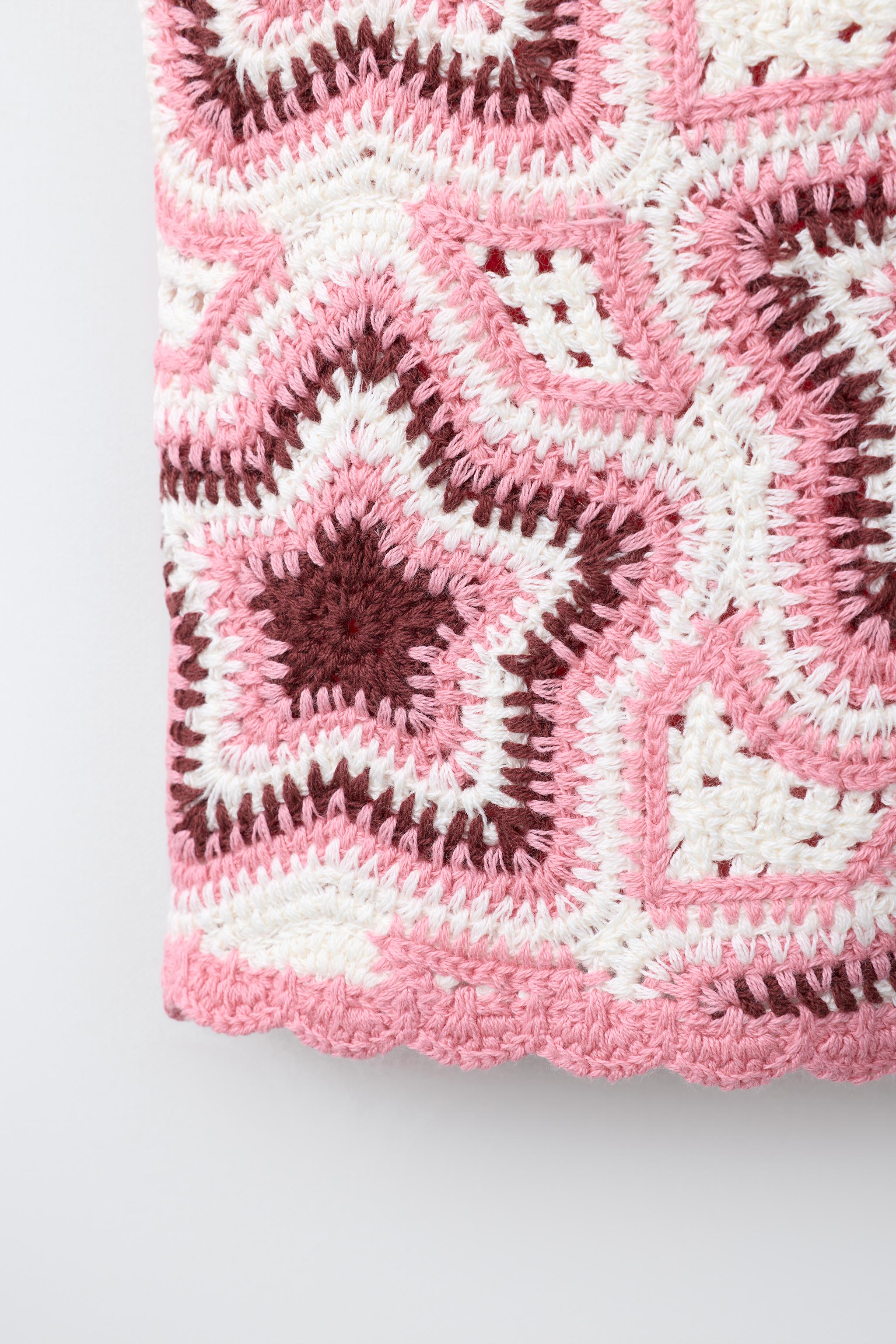 STAR CROCHET KNIT TOP
