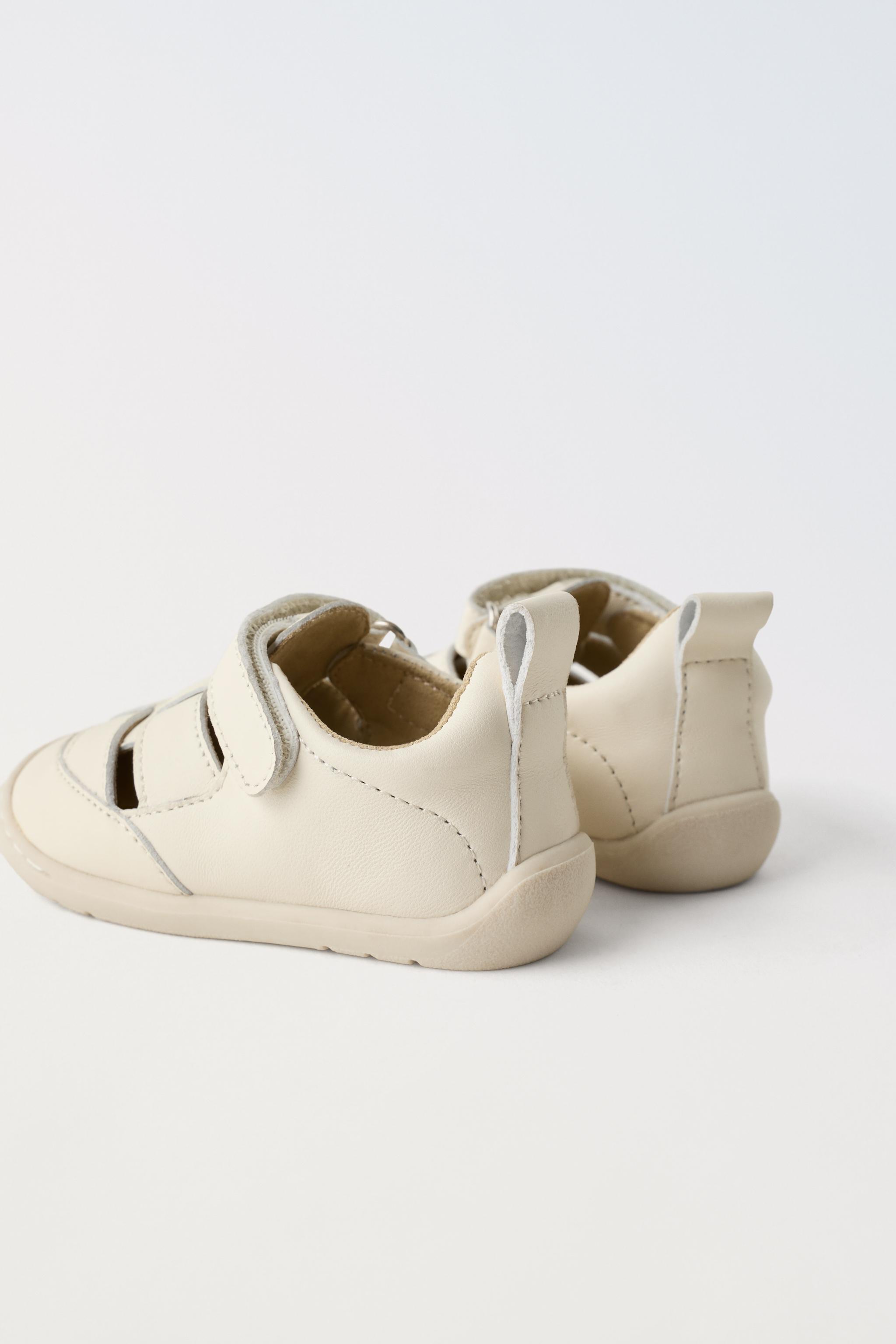 REINFORCED LEATHER CAGE SHOES