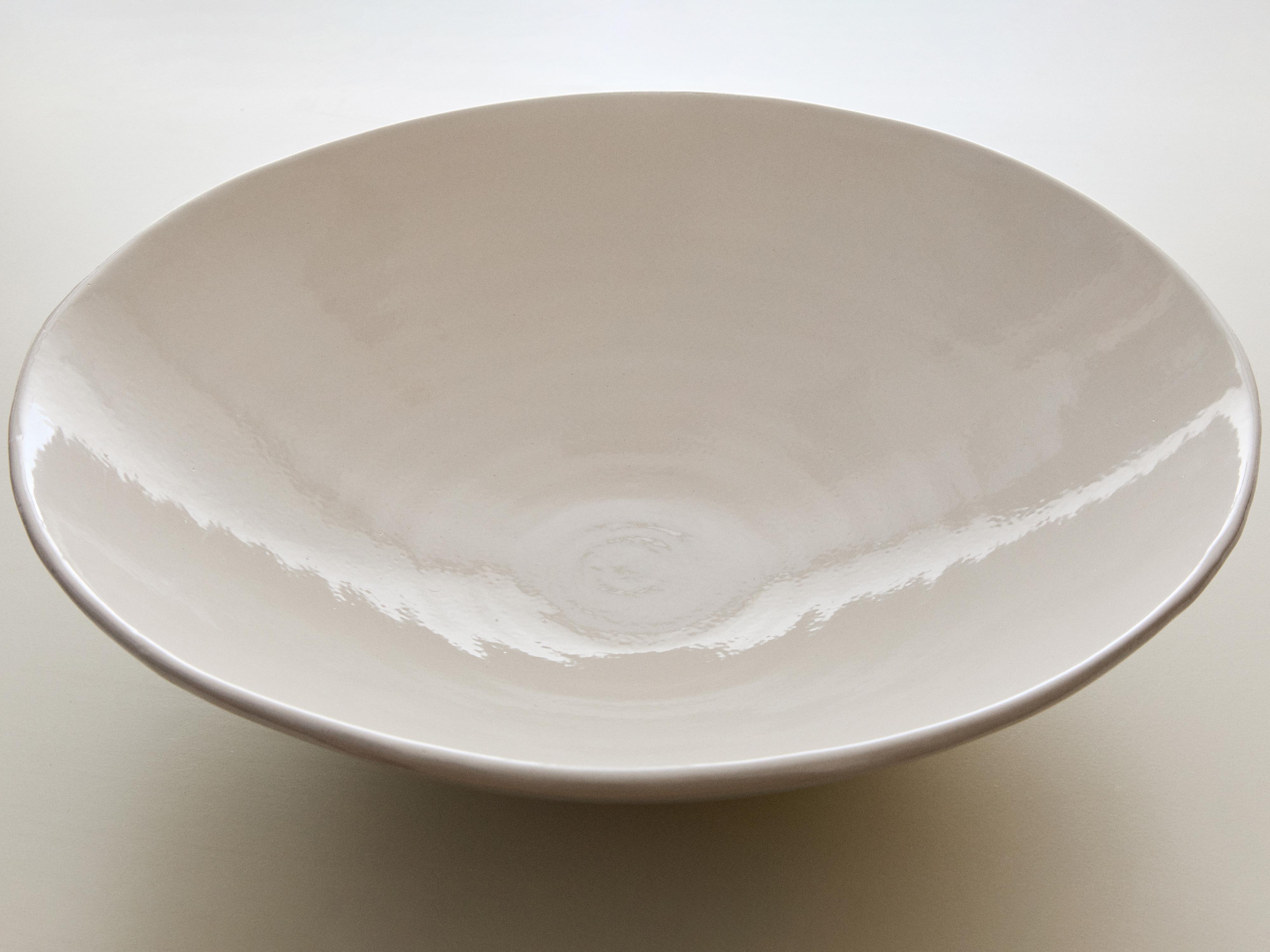 PLAIN STONEWARE SERVING DISH — Cream